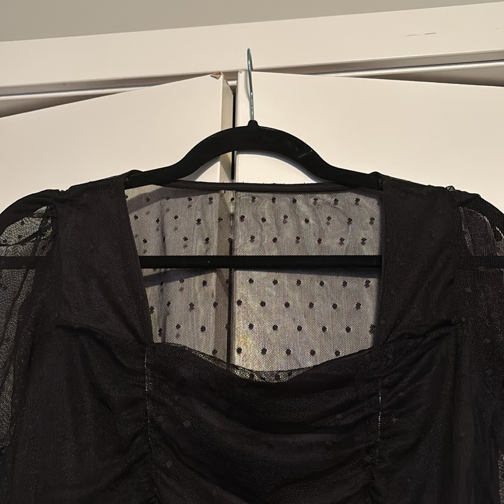 Square neck puff sleeve cropped top - Picture 4 of 5